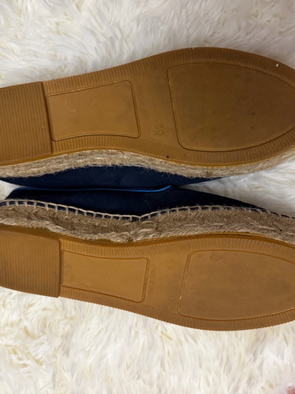 Boden Navy Suede Tassel Espadrille Flats Loafers Slip On Pre Loved 39 - Picture 7 of 8